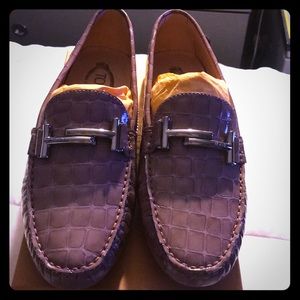 Tod’s gommini crocodile-effect leather loafers